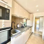 Astoria Luxury Apartment- 3 Bathrooms